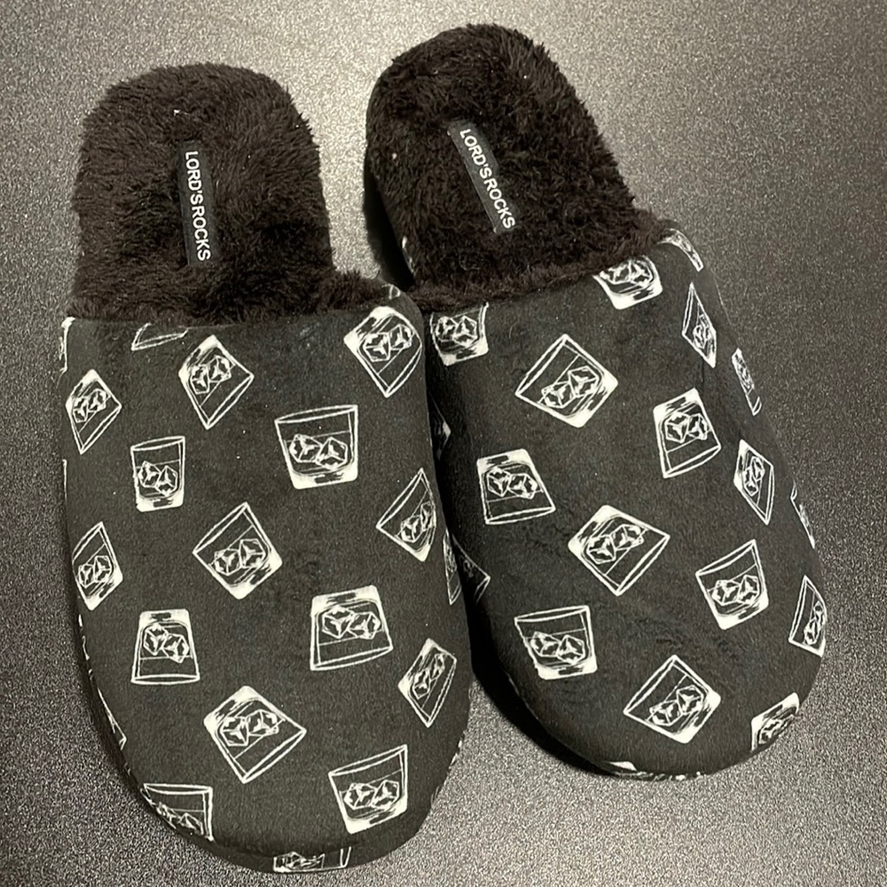 Lord’s Rock mens slippers